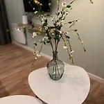 شقة Mani