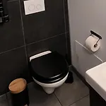 Mani * أوستيند